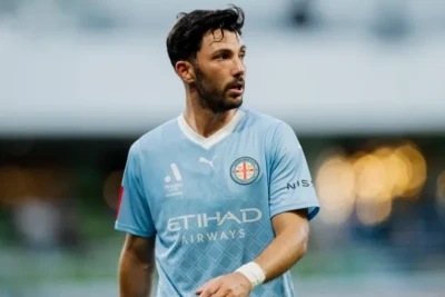 Tolqay Arslan futbol karyerasını bitirib