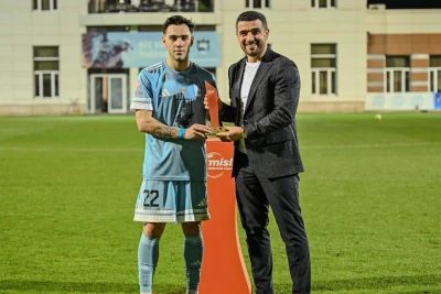 Eren Aydın "Ayın qolu" mükafatını aldı