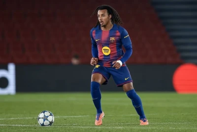 Liverpul „Barselona“nın müdafiəçisi Jül Kundeni transfer etməyə çalışır