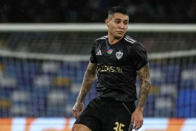 "Qarabağ" futbolçusu Pedro Bikalyo ilə yeni müqavilə imzaladı