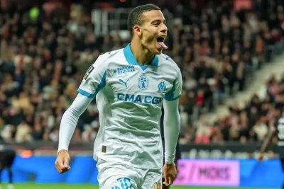 "Marsel" "Nitsa"nı darmadağın etdi: Qrinvuddan dubl və liderlik