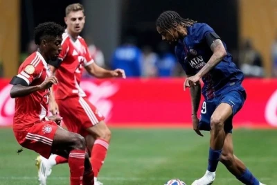 KDÇ: PSJ "Bavariya"nı 2:0 hesabı ilə məğlub edərək yarımfinala adladı