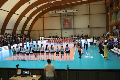 Bakıda Avropa Qızıl Liqasında Macarıstan Sloveniyaya qarşı mübarizə aparır