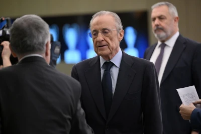 "Real Madrid" azarkeşləri Florentino Peresin istefasını tələb ediblər