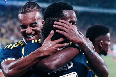 "Fənərbağça" Çempionlar Liqasının pley-offunda "Benfika"/"Nitsa" cütünün qalibi ilə qarşılaşacaq