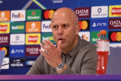 Arne Slot "Liverpul"un Transfer Siyasətini Açıqladı: "Almağa Satmaq Lazımdır"