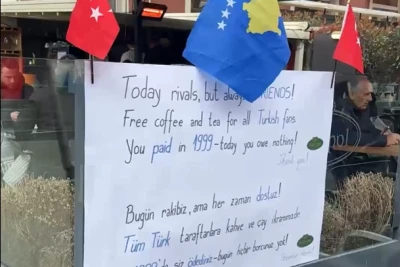 Priştinada türkiyəli azarkeşlərə jest: Pulsuz çay və qəhvə