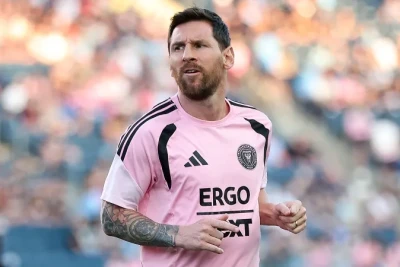Kral ailəsi Lionel Messini şam yeməyinə dəvət edib