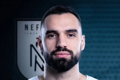 “Neftçi” basketbol klubu Monteneqro hücumçusu Miliç Starovlah ilə müqavilə imzaladı