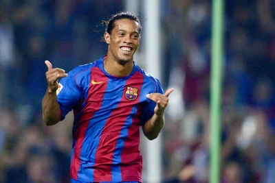 "Barselona" Ronaldinyonun ad gününü qeyd etdi: Əfsanəvi 10 nömrə ilə nostalji
