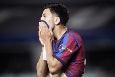 "Barselona"nın yarımmüdafiəçisi 6 ay futbol oynaya bilməyəcək