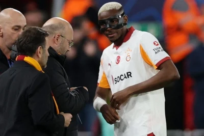 "Qalatasaray" "Liverpul" matçında iki oyunçusunu itirdi: Osimhen əməliyyat olunacaq, Lanq xəstəxanaya yerləşdirilib