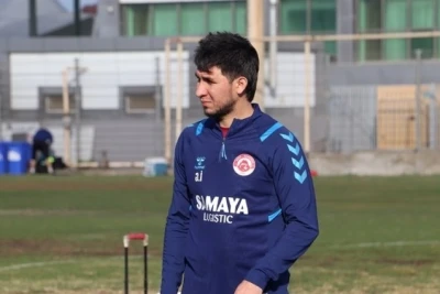 Əfran İsmayılov millinin oyunundan və Santuşun gələcəyindən danışdı