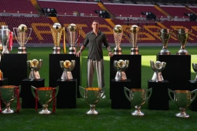14 il sonra "Qalatasaray"dan ayrılır - RƏSMİ