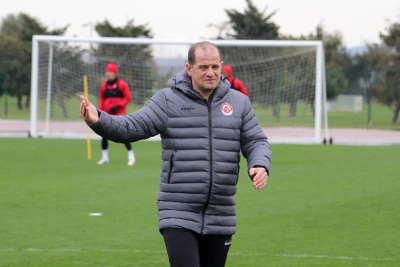 "Araz-Naxçıvan" Elmar Baxşıyevin istefası ilə bağlı yayılan xəbərlərə AÇIQLAMA gətirdi