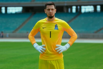 Emil Balayev: Bundesliqa, zədələr, "Neftçi" və qızını idmana qoymamaq qərarı - MÜSAHİBƏ + FOTO