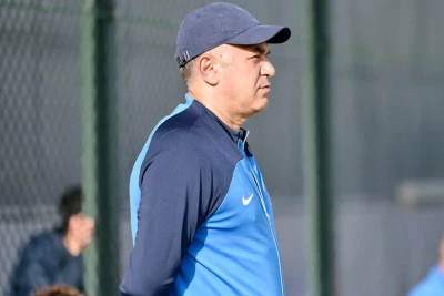 Elxan Abdullayev U-19-un Özbəkistanla oyunları və Avropa Çempionatının seçmə mərhələsi barədə danışıb