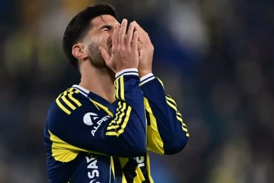 "Fənərbağça" "Kasımpaşa" ilə heç-heçə edərək liderlik şansını itirdi