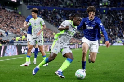 "Mançester Siti" "Everton"la heç-heçə edərək çempionluq yarışında xal itirdi