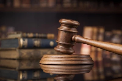 Rusiyada azyaşlı idmançını döyən məşqçiyə cəza verildi: islah işləri və məşq qadağası