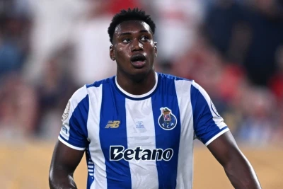 "Çelsi" və "Tottenhem" Samu Aqexova maraq göstərir