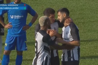 "Karvan-Yevlax" - "Kəpəz" matçında futbolçu əvəzlənməkdən imtina etdi - FOTO/VİDEO