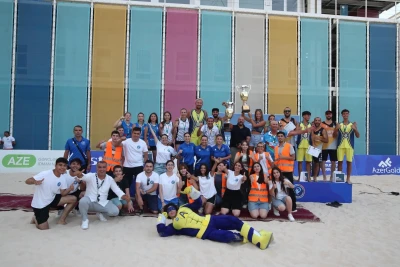 Çimərlik voleybolunda "Azərreyl-1" komandasından qızıl dubl