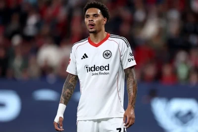 "Liverpul" başda olmaqla, İngiltərə klubları Nnamdi Kollinslə maraqlanır