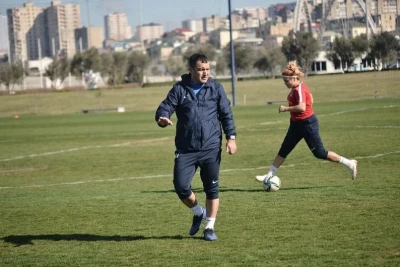 Azərbaycan yığmasının baş məşqçisi: "Avropa çempionatının II seçmə mərhələsində yaxşı çıxış etməyə çalışacağıq"