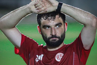 "Rizerspor" səfərdə "Antalyaspor"u darmadağın etdi