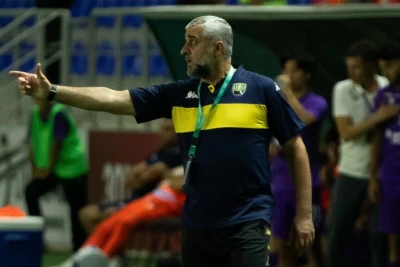 Adil Şükürov "Qarabağ"ın "Napoli" ilə oyunda sürpriz edəcəyinə inanır