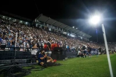 Limada stadion tribunası çökdü: Ölən və yaralananlar var