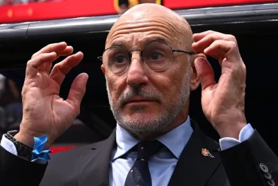 RFEF payızda Luis de la Fuente ilə danışıqlara başlayacaq