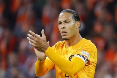 "FourFourTwo"-nun versiyasına g&ouml;rə m&uuml;asir futbolun ən yaxşı 10 mərkəz m&uuml;dafiə&ccedil;isi