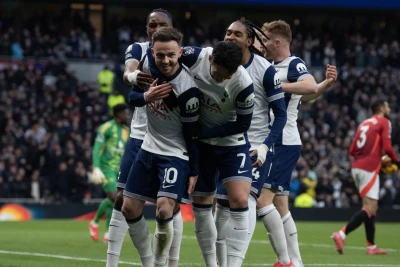 "Tottenhem" "Aston Villa" ilə matçda 1901-ci ilin retro formasını geyinəcək