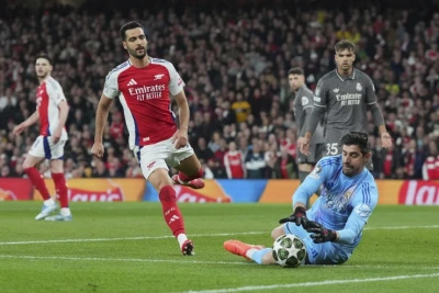 "Arsenal" doğma meydanda "Real"ı, "İnter" isə səfərdə "Bavariya"nı darmadağın etdi
