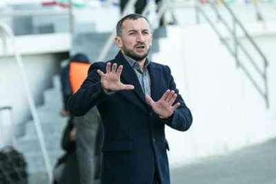 Vüqar Nadirov yenidən "Şəmkir"in baş məşqçisi