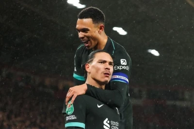 İngiltərə Liqa Kuboku: “Arsenal”, “Liverpul” və “Nyukasl” yarımfinala vəsiqə qazanıblar