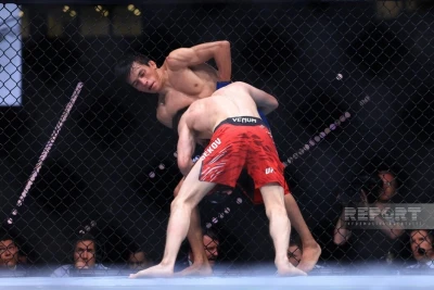 Bakıdakı UFC turnirində Cənubi Koreya təmsilçisi Pak Çun Yon qalib gəlib - YENİLƏNİB-5