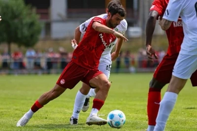 Mahir Emreli "Kayzerslautern"də oynamaqdan və azarkeşlərlə əylənməkdən danışdı