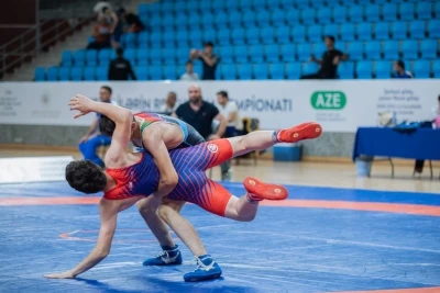 Azərbaycanlı güləş hakimlərinin beynəlxalq arenada uğuru: II dərəcəli hakimlərin sayı artdı