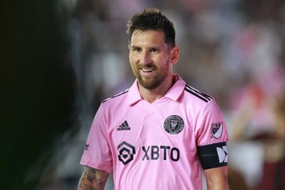 Messi ailəsi ilə birlikdə Barselonaya qayıtmaq istəyir