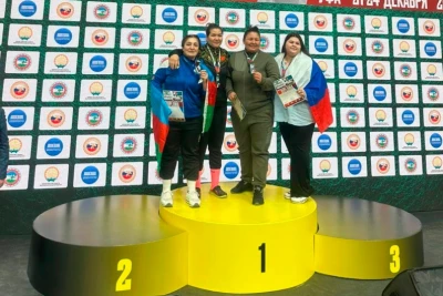 Azərbaycan təmsilçisi kəmər güləşi üzrə dünya çempionatında gümüş medal qazanıb