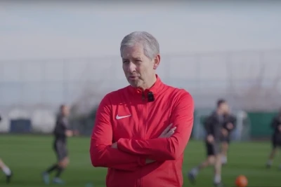 Frank De Blekere: Hakimlər IX turda mübahisəli epizodlarda düzgün qərarlar veriblər