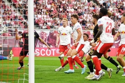 Bundesliqa: Qonaqların böyükhesablı qələbələri ilə yadda qalan 4-cü turu