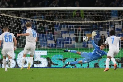 İtaliya mediası Mateuş Koxalskidən heyranlıqla danışdı: "Qapıda cəftə kimi idi"