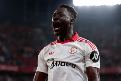 Venesiya Sevilyadan Nigeriyalı Hücumçu Akor Adamsı Transfer Edib