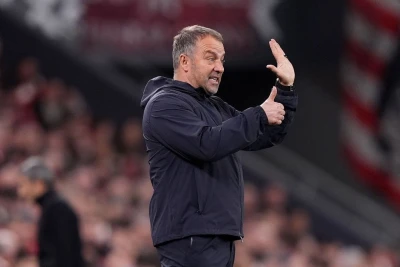 Hansi Flik "Barselona"nın müdafiə taktikası ilə bağlı tənqidlərə cavab verdi