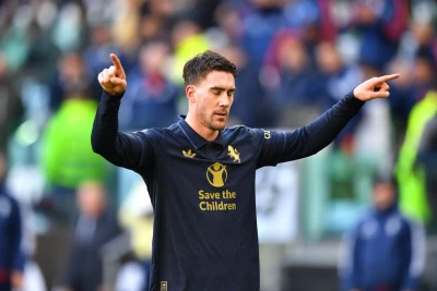 "Barselona" Levandovskini Vlahoviçlə əvəz etmək üçün pulsuz transfer variantlarını araşdırır