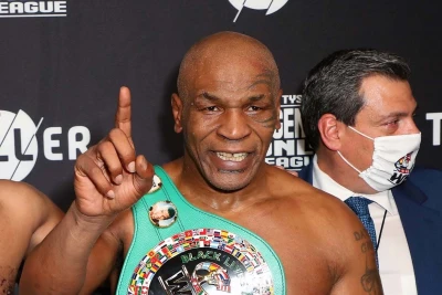 Mayk Tayson və Floyd Meyvezerin döyüşü: Gözlənilməz Qarşılaşma